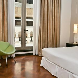 Executive King Room